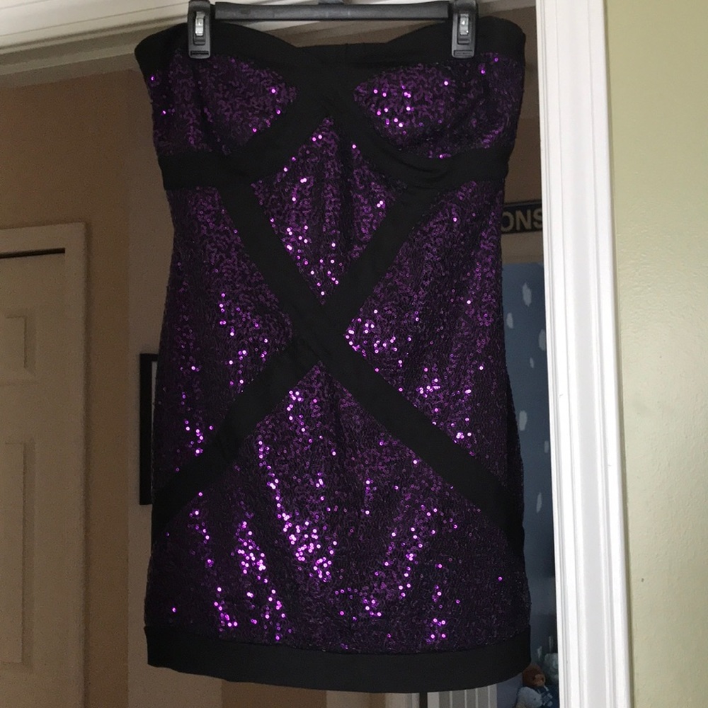 Fun, flirty purple sequin strapless dress XL GUC